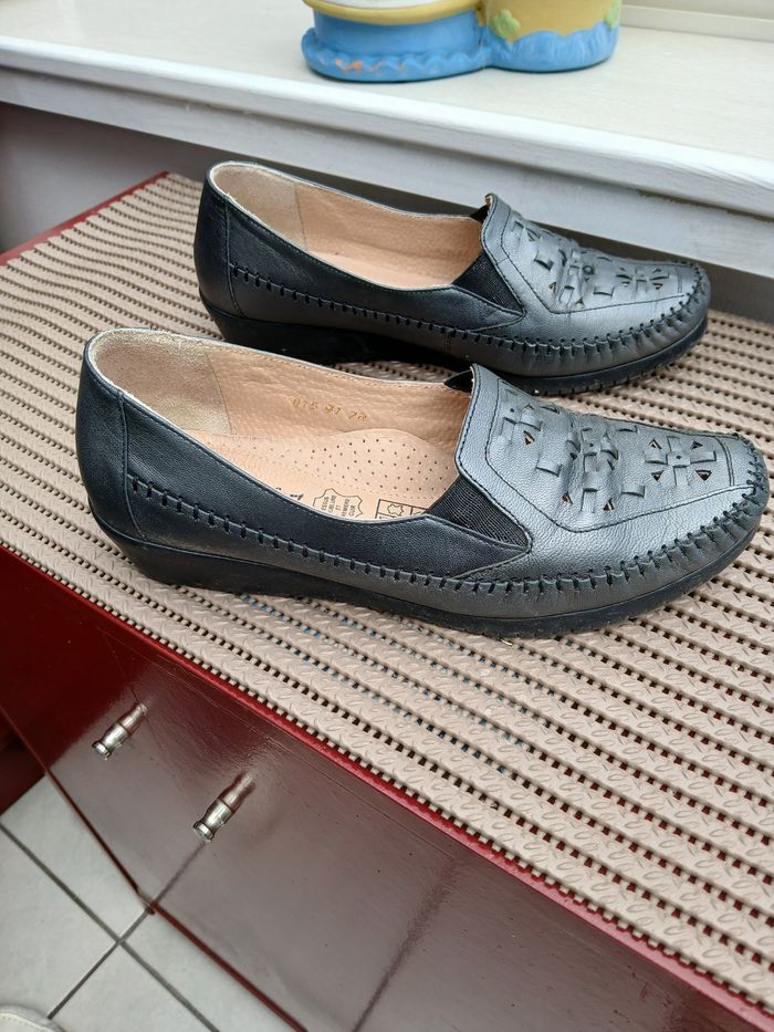 Vends chaussures femmes - photo numéro 2