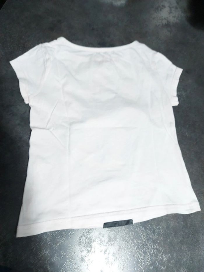 Tee shirt Minnie Disneyland Paris 6 ans en excellent état - photo numéro 3