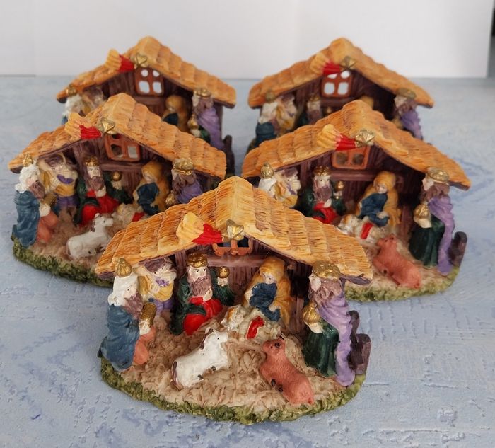 Lot de 5 crèche