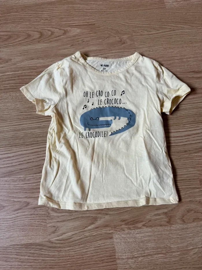 Lots tee shirts - photo numéro 2