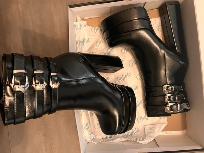 Chaussure à talon - photo numéro 2