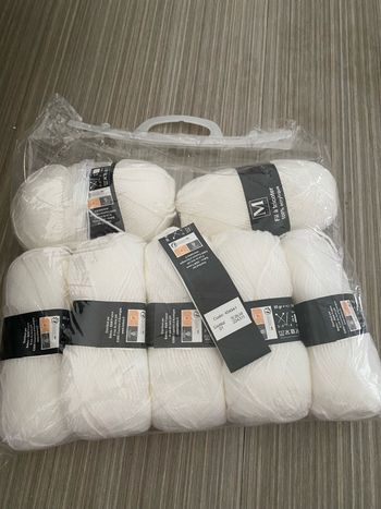 lot pelotes de laine