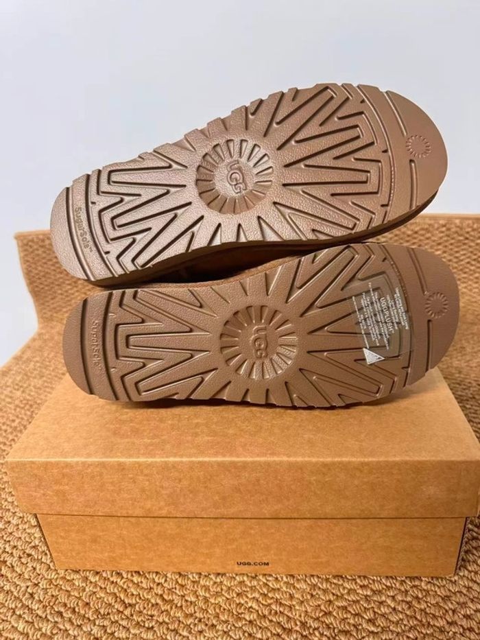 Ugg Classic Ultra Mini Boot taille 39 - photo numéro 7