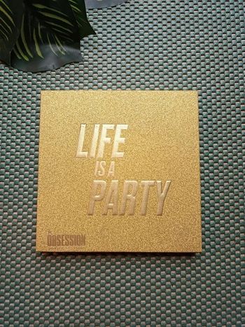 🔸Life is a Party Eyeshadow Palette. Makeup Obsession. Neuf🔸