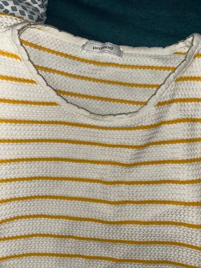 Pull jaune et blanc - photo numéro 2