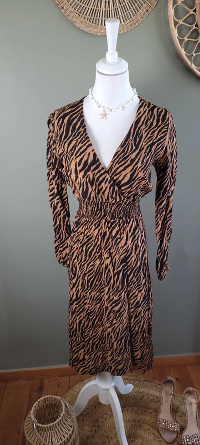 Magnifique robe longue Seven Sister Taille S - photo numéro 2