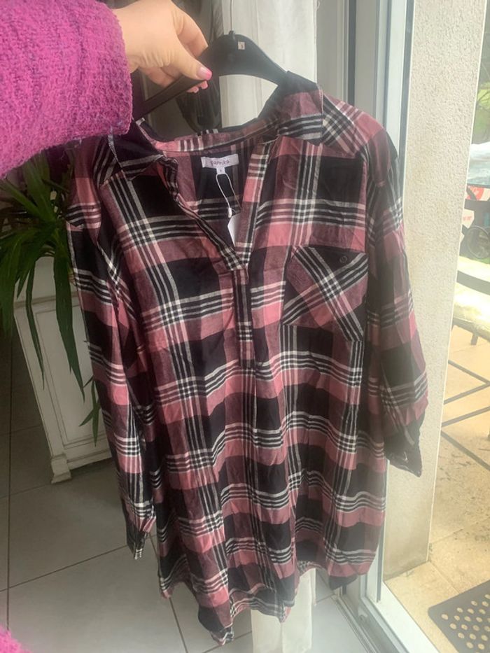 Très jolie blouse à carreaux - photo numéro 2