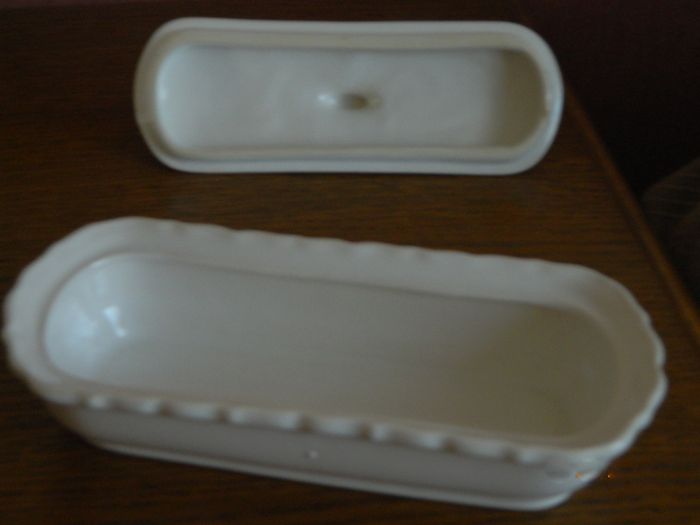 Coupelle en porcelaine blanche rectangulaire avec couvercle - photo numéro 2