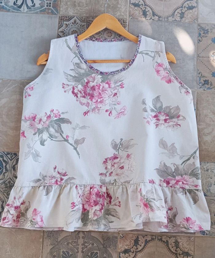 Très beau haut modèle unique taille L/XL
