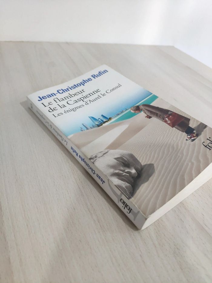 Livre poche Le flambeur de la caspienne énigmes Aurel le consul Rufin - photo numéro 2