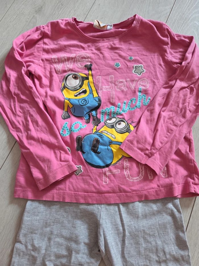 Pyjama les minions fille 10 ans - photo numéro 2