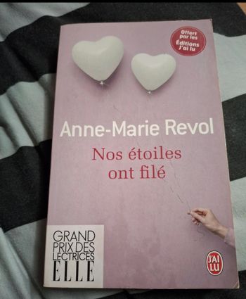 Livre nos étoiles ont filé 