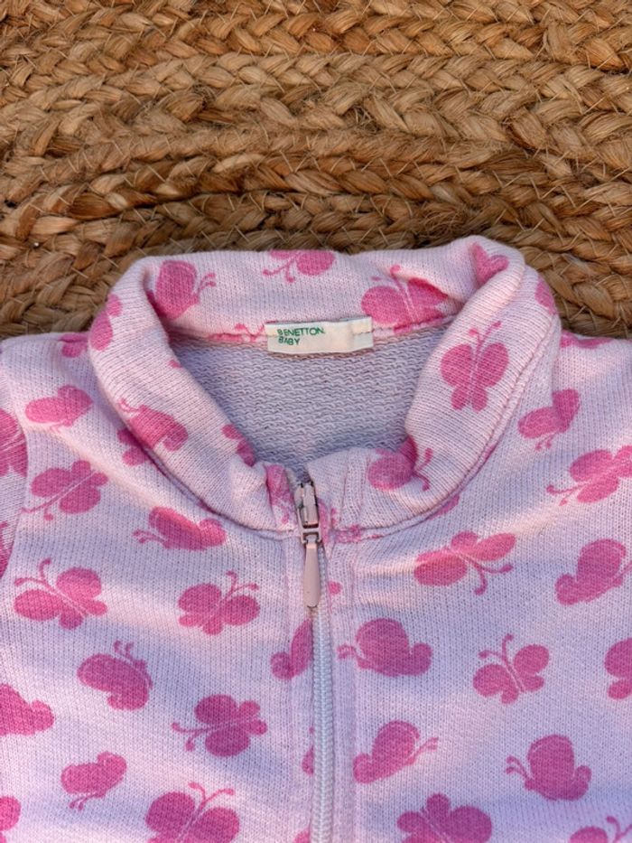 🌺Gilet zipper rose claire au motif papillon rose foncé Taille 1-3mois/56cm🌺 - photo numéro 3