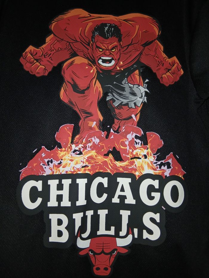 T-shirt manches courtes 9/10 ans  Chicago Bulls hulk - photo numéro 4
