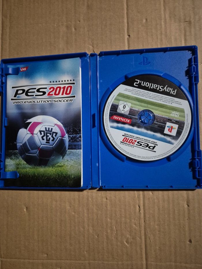 Pro Evolution Soccer 2010 pour PS2 - photo numéro 3