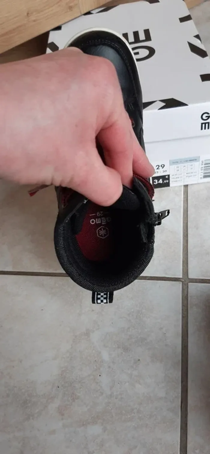 Chaussures à lacets "gémo" noires pointure 29 - photo numéro 6