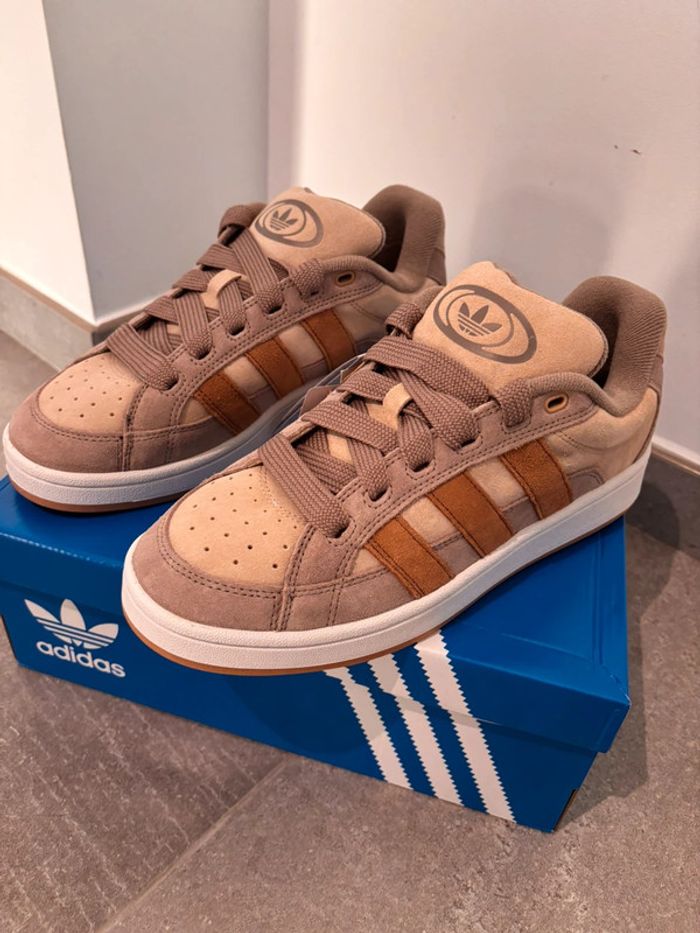 Baskets Adidas Campus 00s Taille 42 2/3