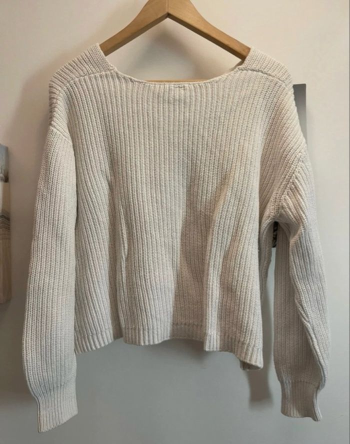 Pull blanc en maille col en V - photo numéro 2