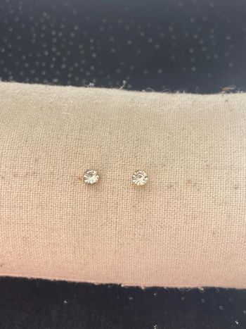 Boucles d'oreilles solitaire 4mm