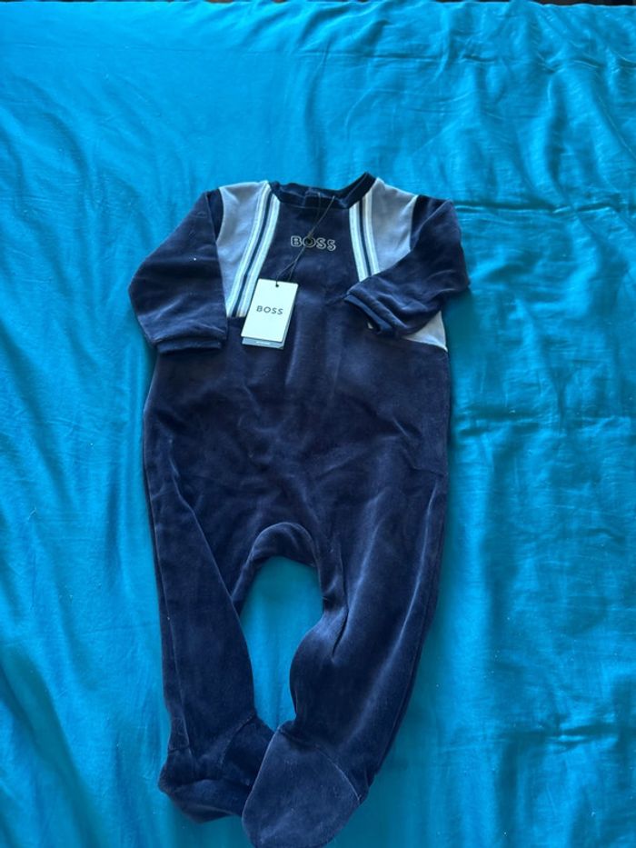 pyjama chaud neuf avec étiquette hugo boss - photo numéro 2