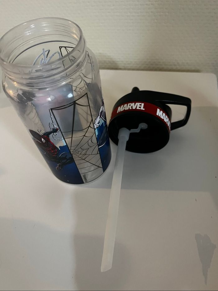 Gourde Marvel - photo numéro 3