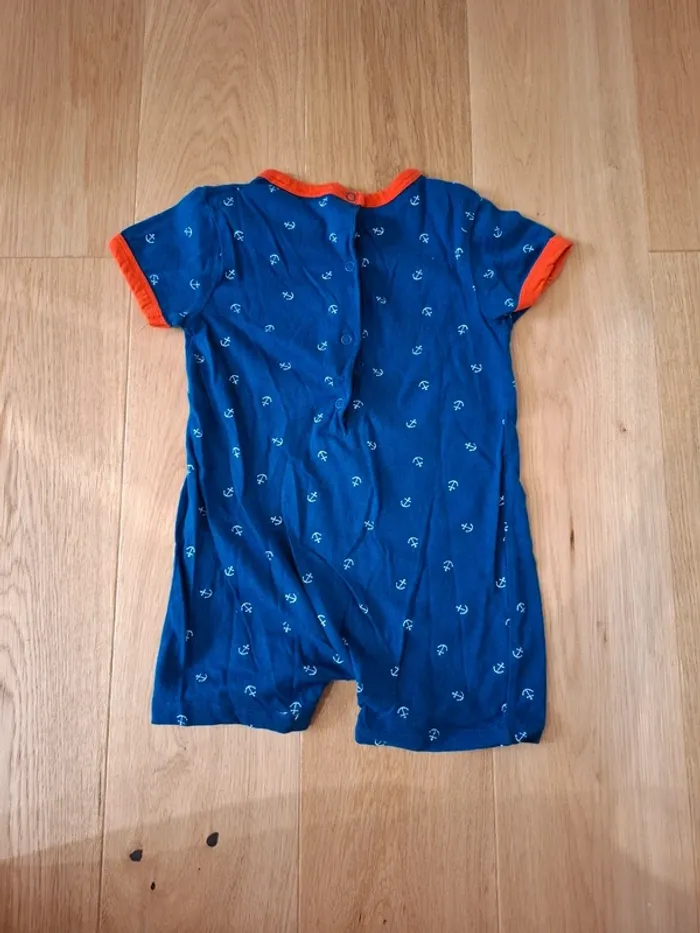 Combishort été - 9 mois - Très bon état - photo numéro 2