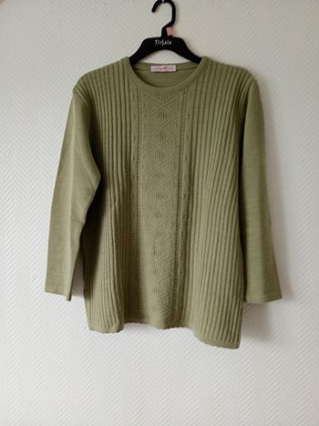 Pull vert kaki