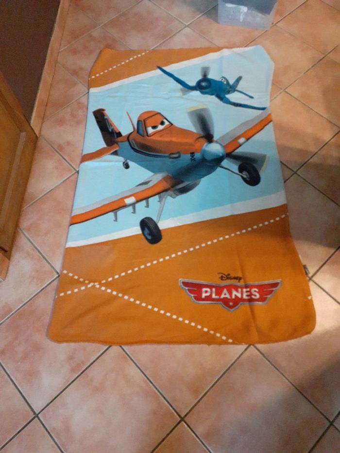 Plaid planes
