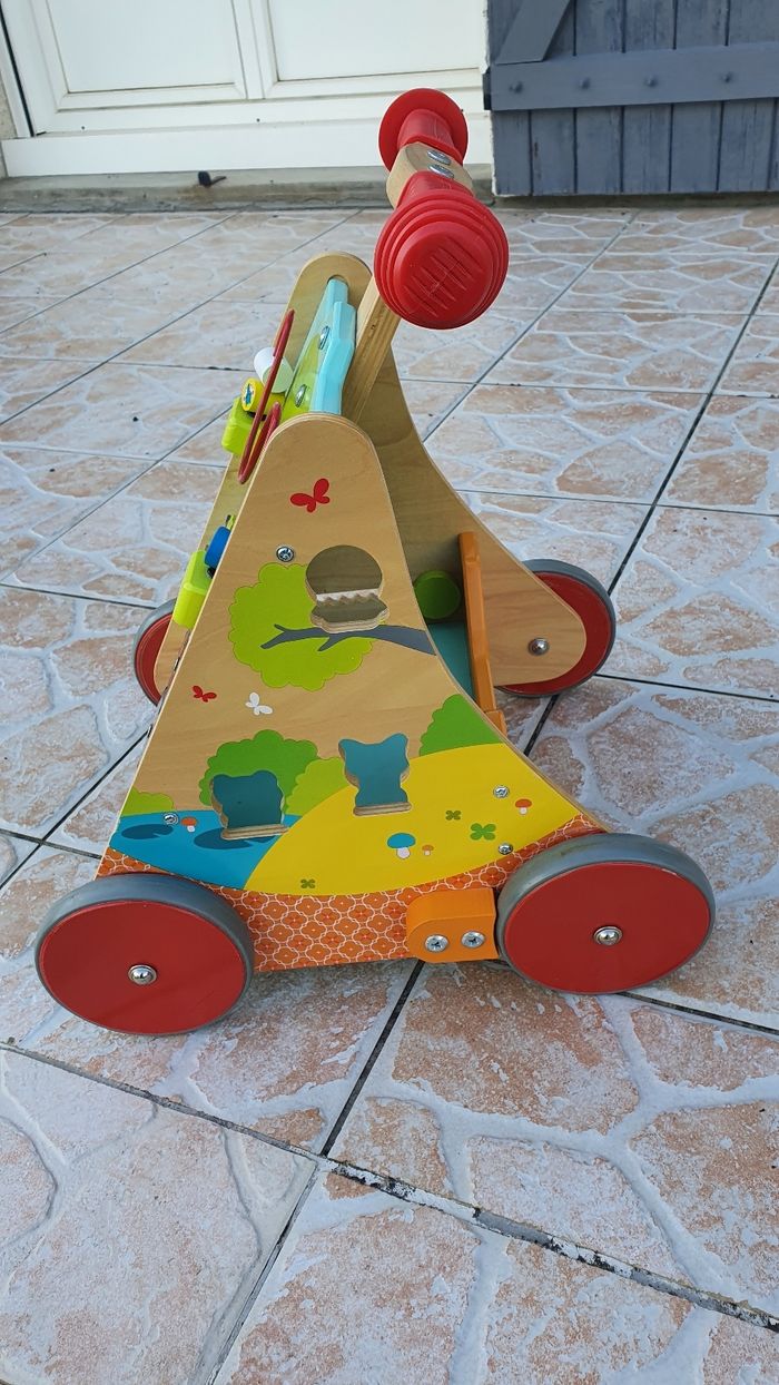 Chariot de marche en bois - photo numéro 2