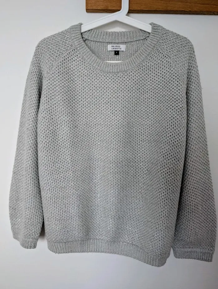 Pull gris en lurex argenté