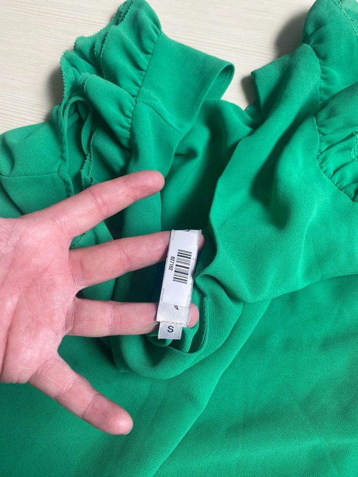 4 hauts tee shirts - photo numéro 3