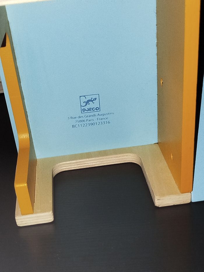 🟣 Djeco Petit garage en bois et véhicules - photo numéro 8