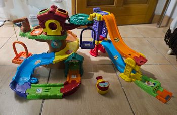 Parcours et cabane Tut tut animo et bolides