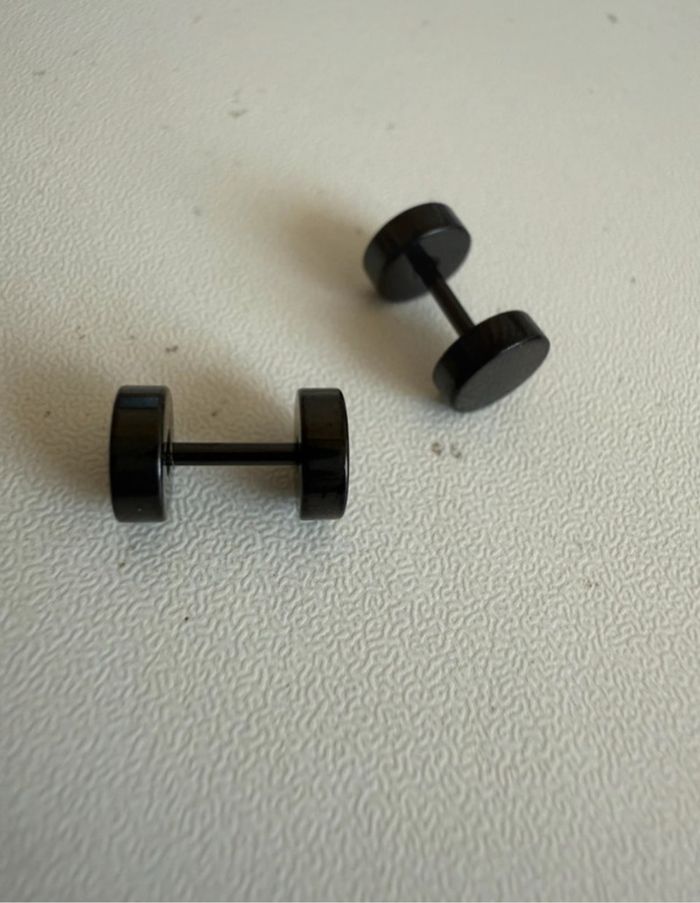 Boucles d’oreilles homme acier inoxydable noir ronde simple