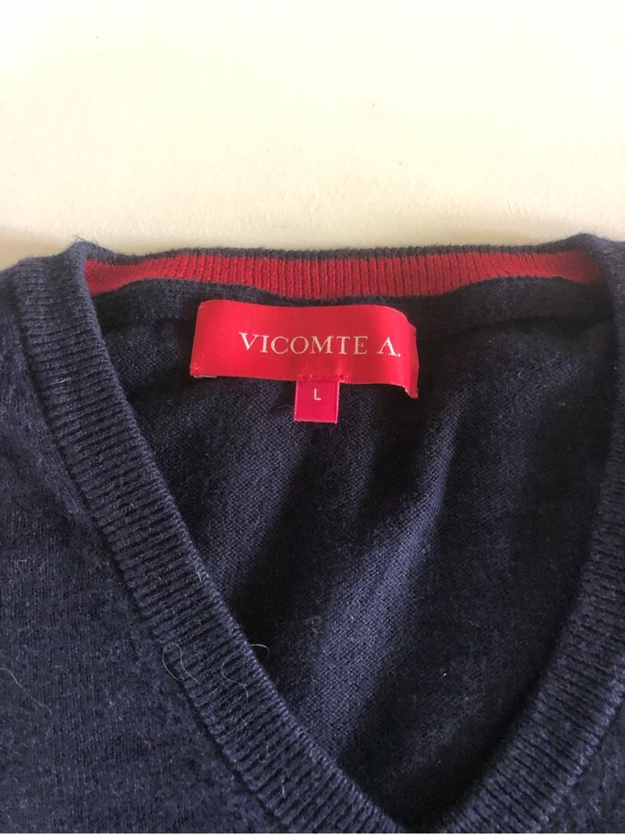 Pull col en V vicomte .a