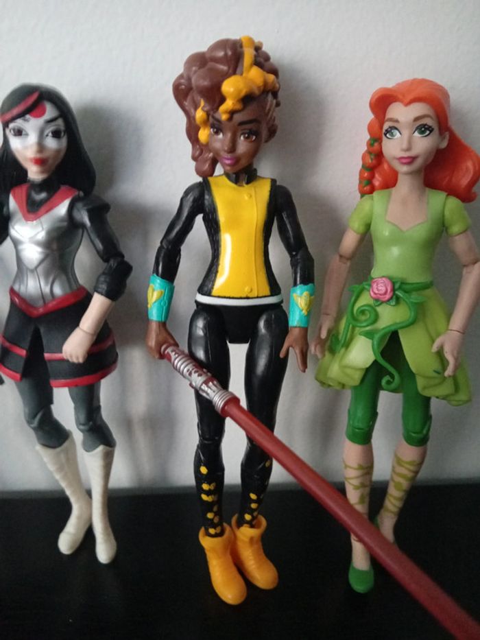 Lot de 4 figurines super héros girl comics tbe - photo numéro 4