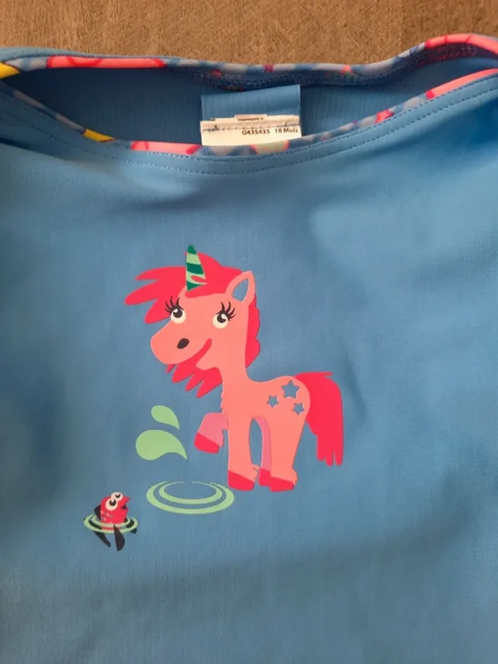 T-shirt anti-UV Nabaiji 18mois neuf - photo numéro 2