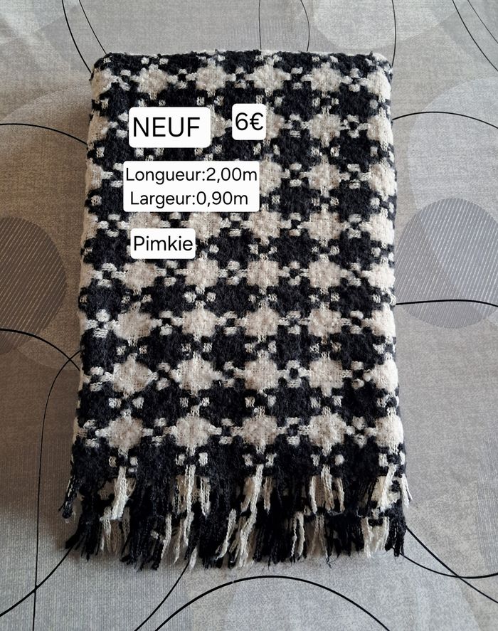 Écharpe  / châle maxi NEUVE pour femme ou homme