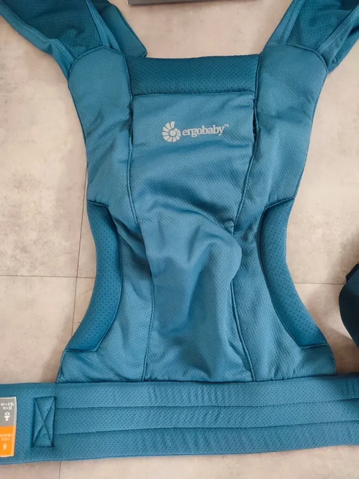 Porte bébé Embrace soft air mesh Ergobaby - photo numéro 3