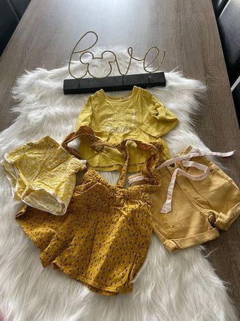 Très beau lot jaune 🥰 taille 12 mois de plusieurs marques