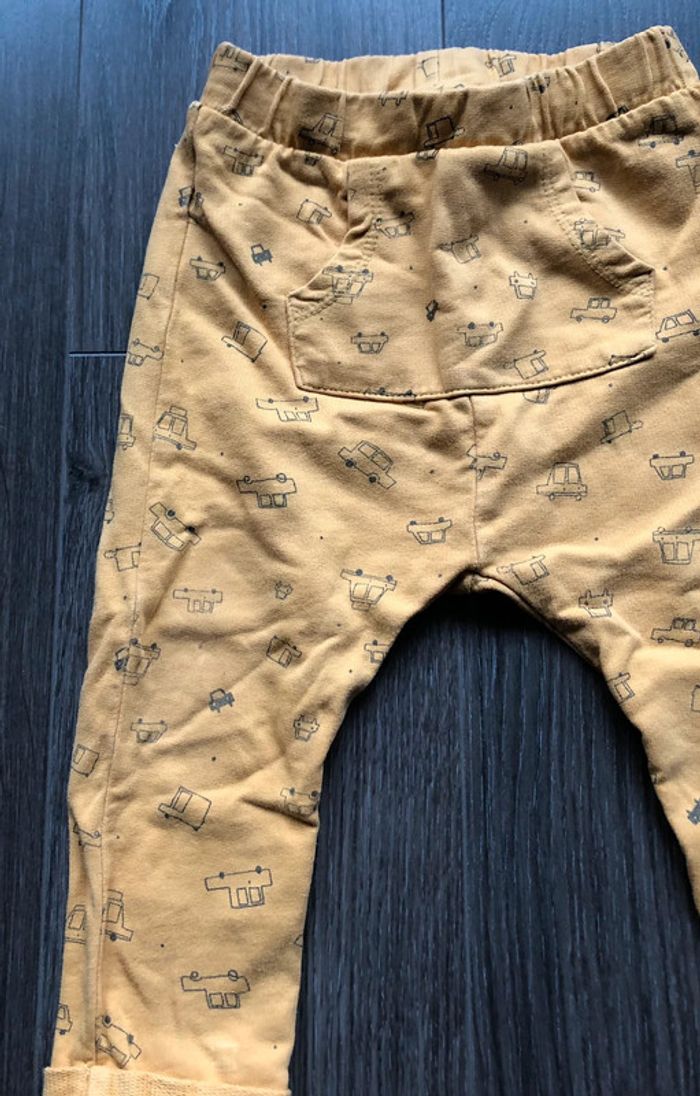 Lot 2 pantalons 9-12 mois Vertbaudet et Mango - photo numéro 4