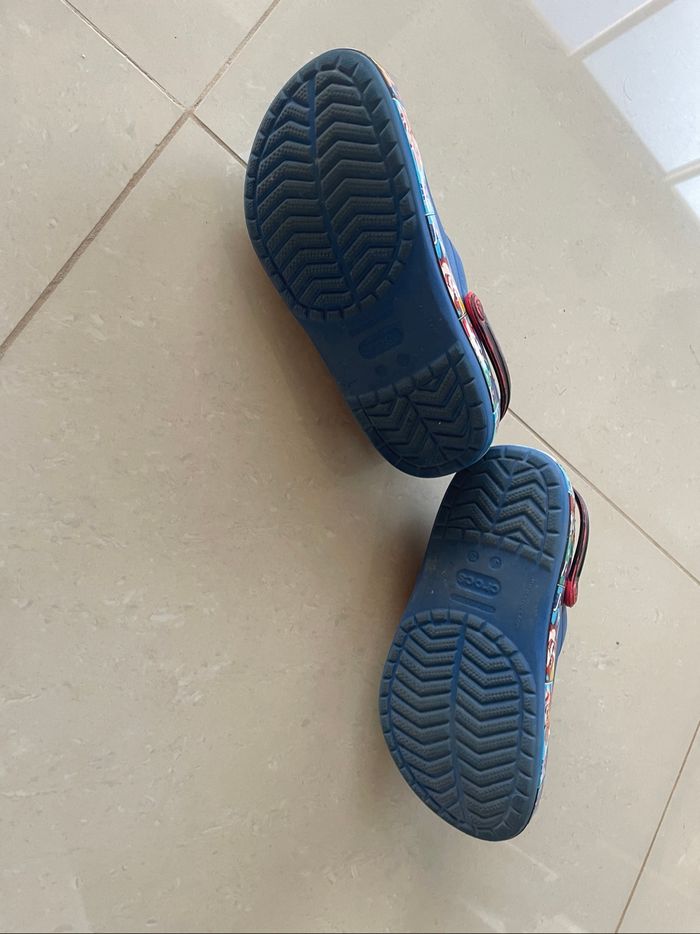 Crocs originales pat patrouille taille j3 - photo numéro 5