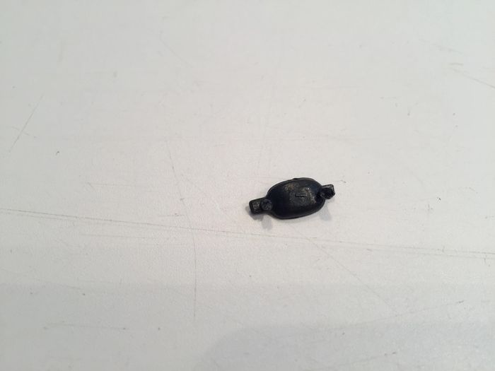 Poignée porte droite pièce détachée miniature Chevrolet Colorado 2004 Maisto 1/18 1/18ème #A37 - photo numéro 2