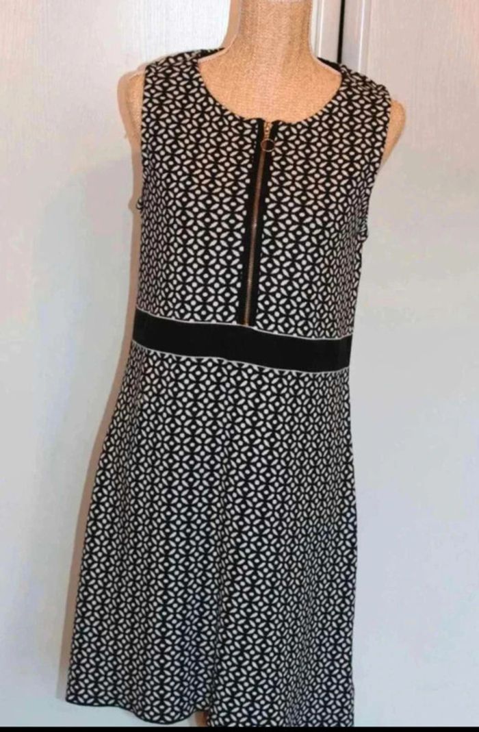 Robe  noire et  blanche –  Promod  - XL