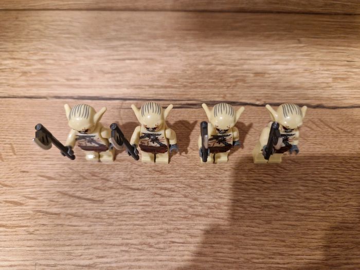 Figurines type lego 4 guerriers orcs seigneur des anneaux - photo numéro 5