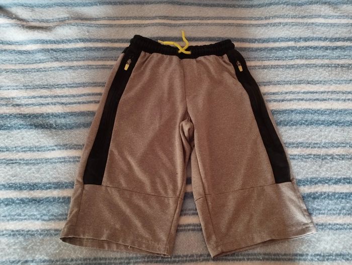 Lot 5 short 12 ans - photo numéro 6