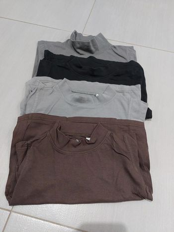Lot de 4 sous pulls + 1 offert