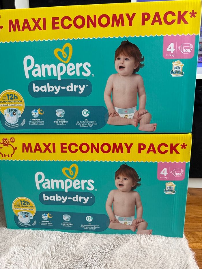 Couche taille 4 Pampers baby dry