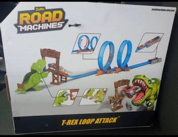 Circuit de Voitures  zuri - T-Rex Attack Metal Machine - Véhicule a lancer 