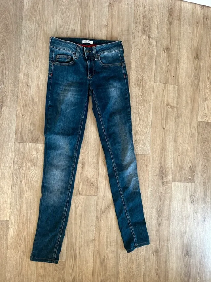 Liu jo jean bleu brut, skinny  femme, taille Fr34/36/ us 25 - photo numéro 2